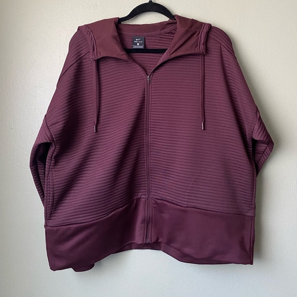 Women’s Nike Hoodie - Picture 1 of 3